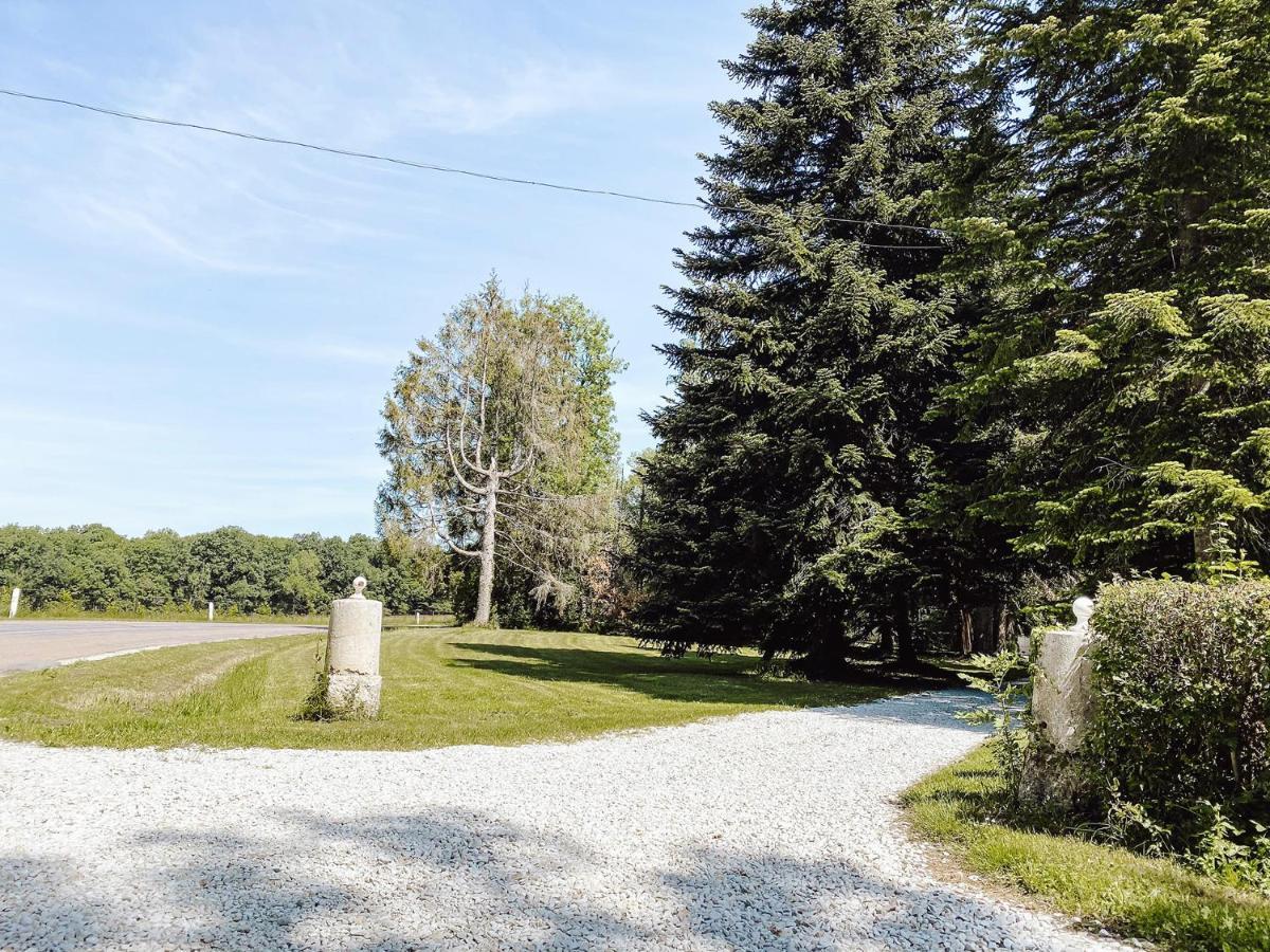 Le Val Suzenay Pension Vendeuvre-sur-Barse Buitenkant foto